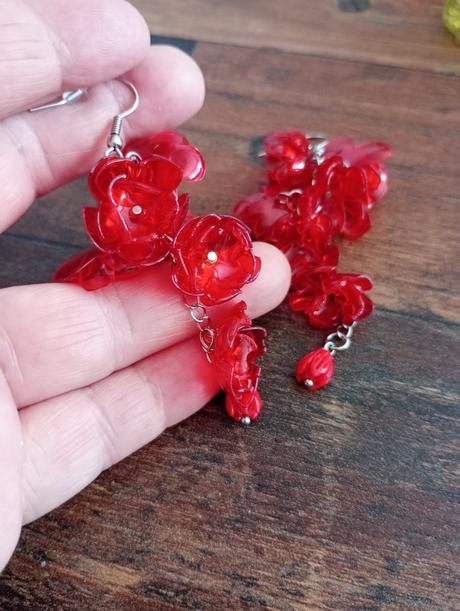 Náušnice z pet- fliaš- ručná práca, 