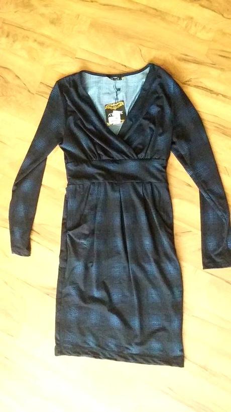 Krásne šatky s vreckami a opaskom s, s