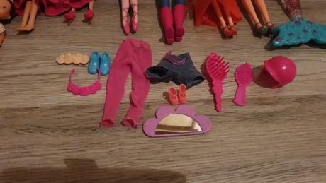 Rozne barbie a babiky, 
