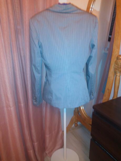 Prúžkované šedé sako, s