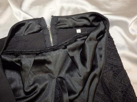 Kvalitné čipkované šaty, xs