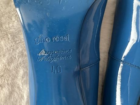 Modré lakované lodičky zn. gino rossi, gino rossi,40
