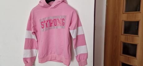 Trblietava tepla mikina, 158