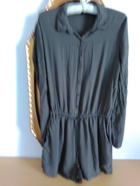 Zelený kraťasový overal dlhý rukávav, s