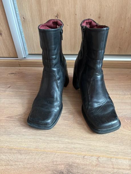 Kožené čižmy, items,38