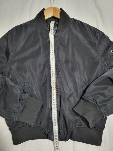 Čierna bombera urbansurface, l