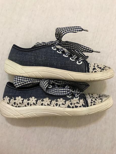 Rifľové platenky s čipkou, nazo,32