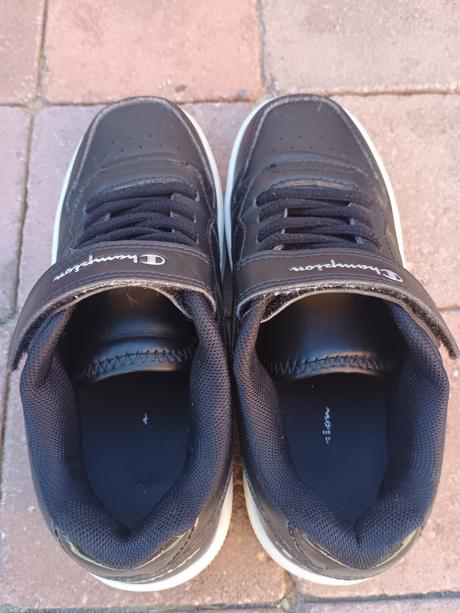 Tenisky, champion,35