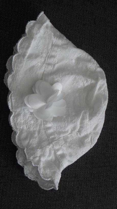 Romantický klobúčik cca. 4 roky - obvod 52 cm, f&f,104