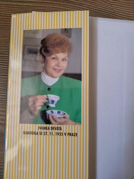 Ivanka devátá - vůně posečené trávy,