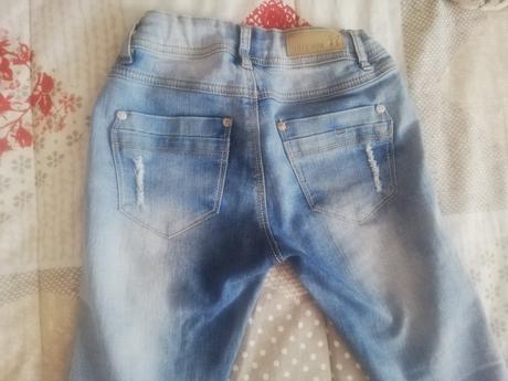 3/4 perfektné riflove nohavice, 128