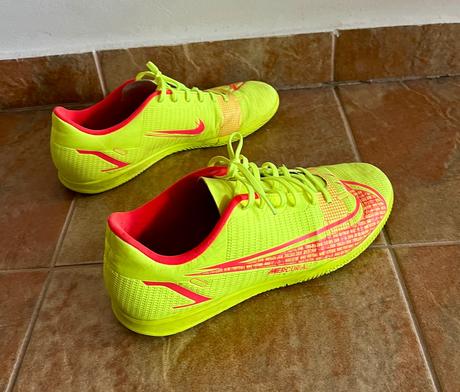 Tenisky nike veľ. 42 halovky, nike,42