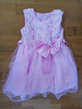 Šaty na slávnostnú príležitosť, 122