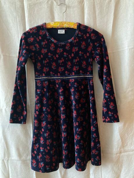 Dievčenské menčestrové šatičky, 140