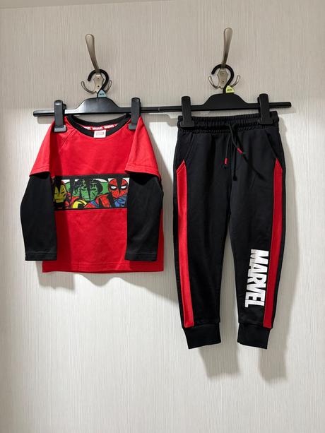 Chlapčenská súprava, 98