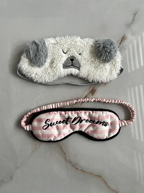 Maska na oči na spanie, 