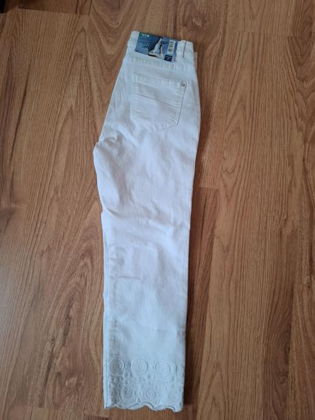 Biele 7/8 ďžíny s ozdobou "krajkou", tchibo,36