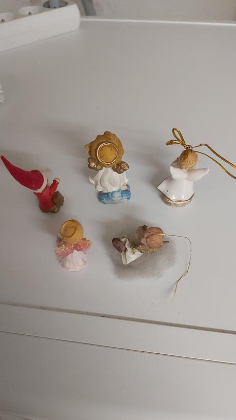 Vianočné ozdoby anjelíci všetky za 2 eurá, 