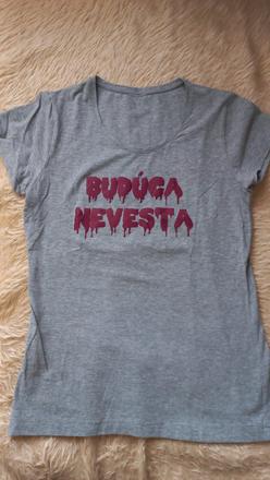 Tričko s nápisom,