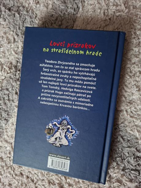 Lovci prizrakov na strasidelnom hrade,