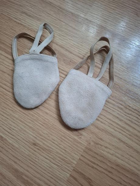 Špičky gymnastické, 34