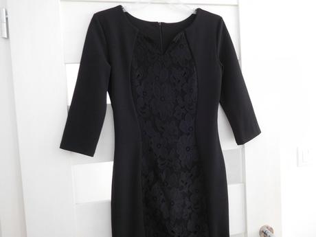 Čierne dámske šaty s čipkou stredom, pružné-36, 36