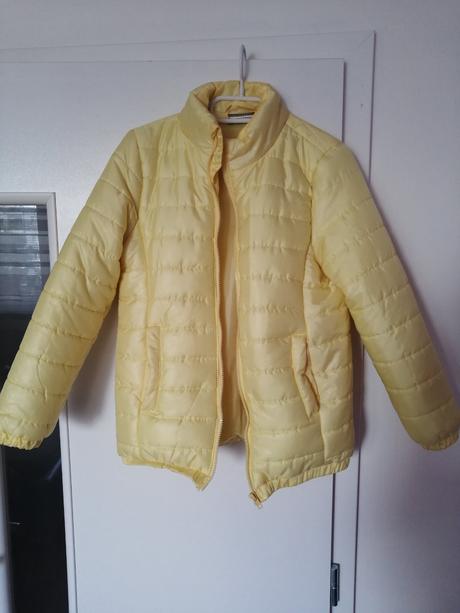 Dievčenská bunda, 152