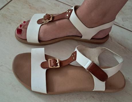 Pohodlne biele sandale, 39
