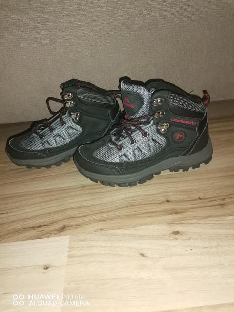 Turistické topánky, 32