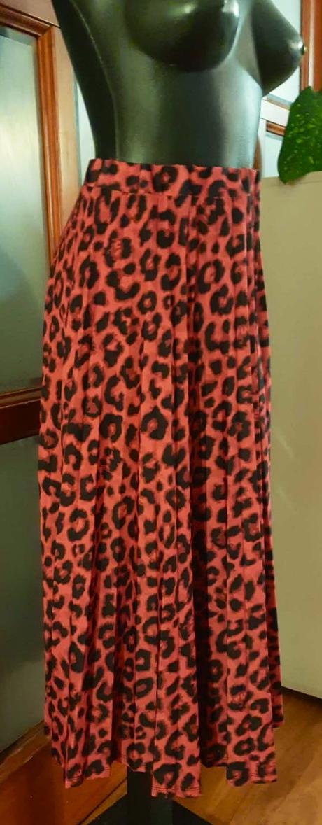 Predám plisovanú sukňu f&f veľ. s-l, f&f