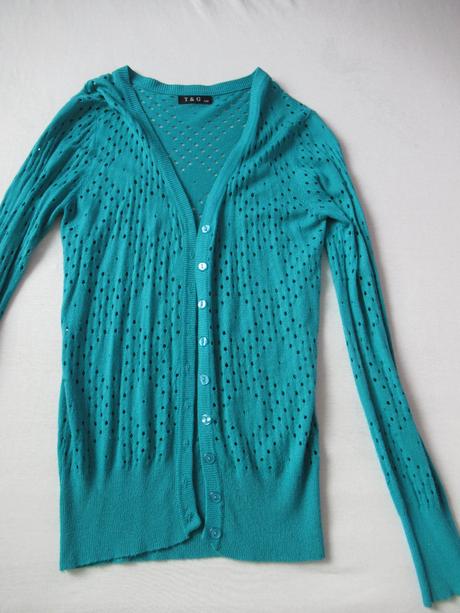 Tyrkysový svetrík, s