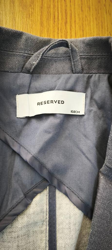 Športovo elegantné, reserved,158
