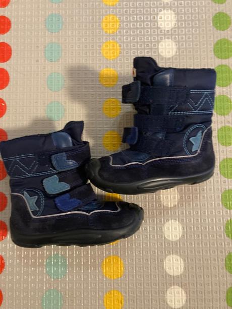 En fant zimne topánky 23, en fant,23