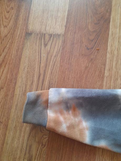 Mikyna, reserved,128