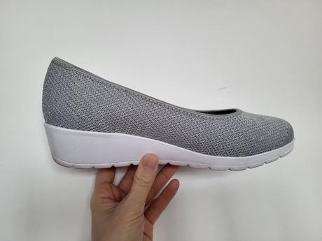 Pohodlne poltopanky na platforme, 39