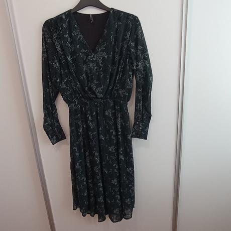 Šaty s dlhým rukávom, m