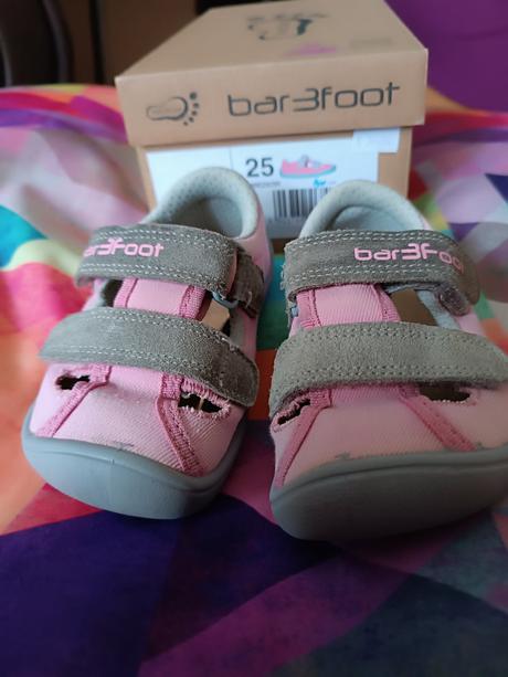 Barefoot sandálky, 25