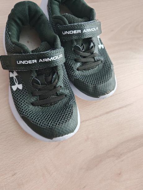 Lahke tenisky under amor vd 17,5-18 cm max, under armour,28