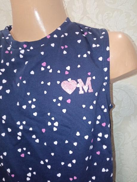 Dievčenské tmavomodré šaty so srdiečkami,8-9 r., original marines,128
