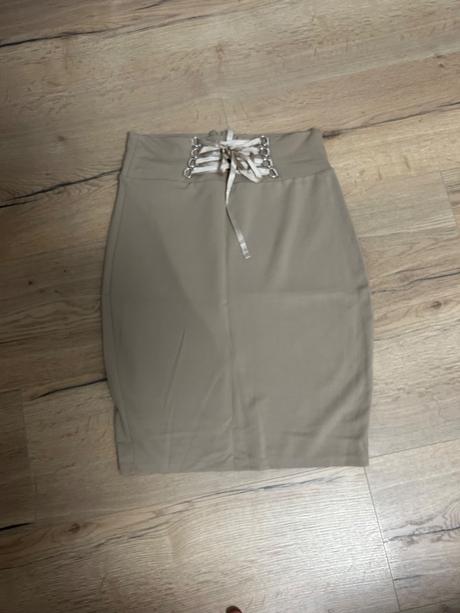 Sukna, new yorker,xl