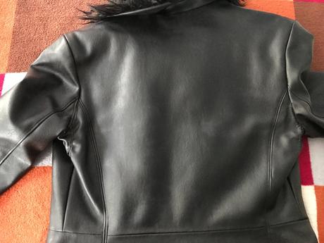 Kabat kozenkovy s kozusinou umelou,vel. 38,zn. ina, 38