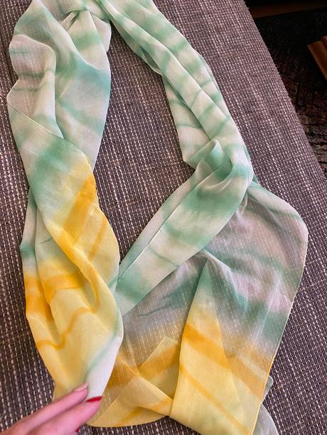 Dvojfarebná šatka, 