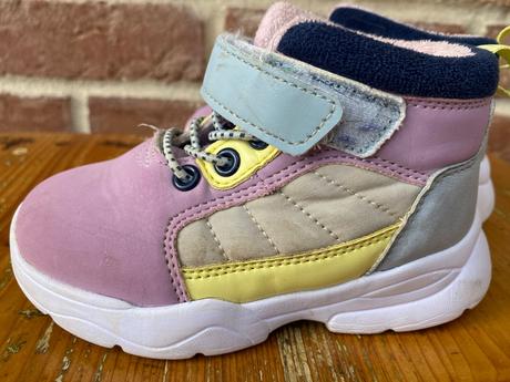 Topanky, reserved,26