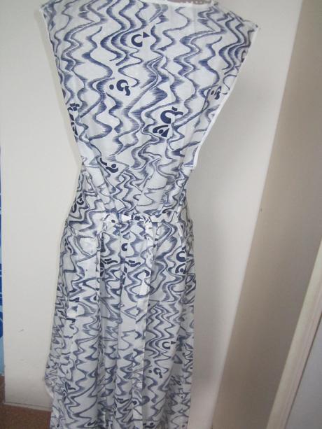 1692. letné šaty, m