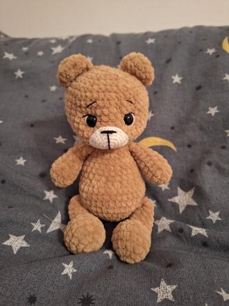 Háčkovaný plyšový macko, 