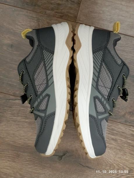 2x tenisky (už s poštovným), 35