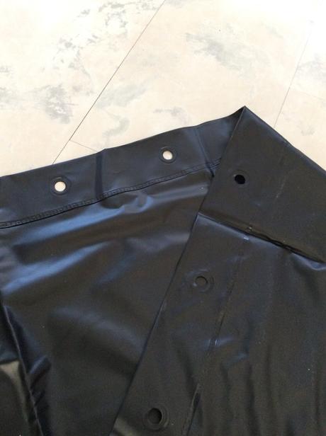 Pevný záves do sprchy,