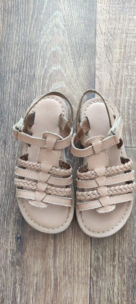 Sandálky, reserved,28