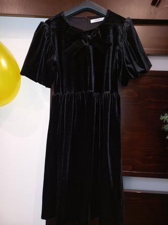 Zamatové elegantné šaty, reserved,146