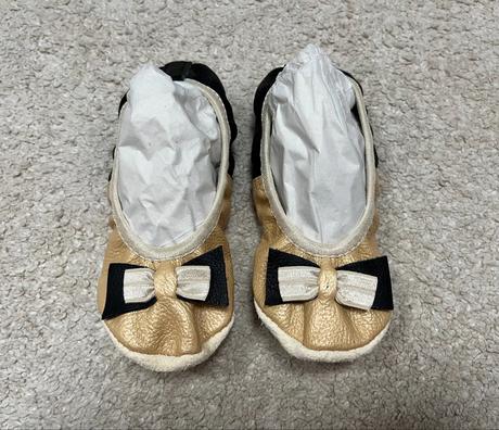 Nové celokožené cvičky, dĺžka 19 cm, 30